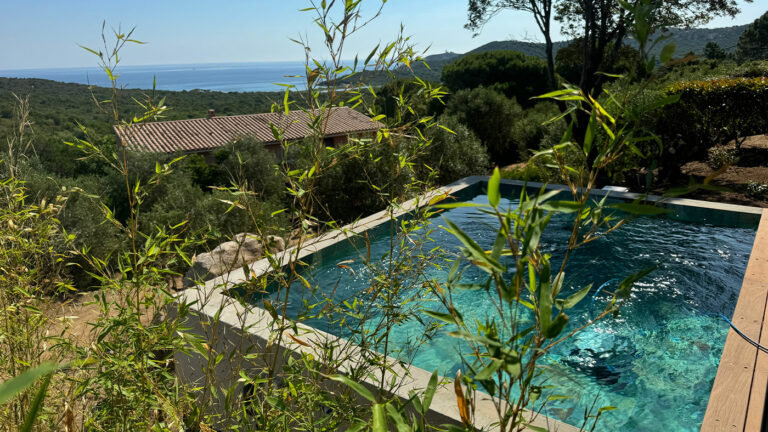 Villa avec piscine 2/6 personnes Corse du sud