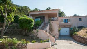 Villa standing